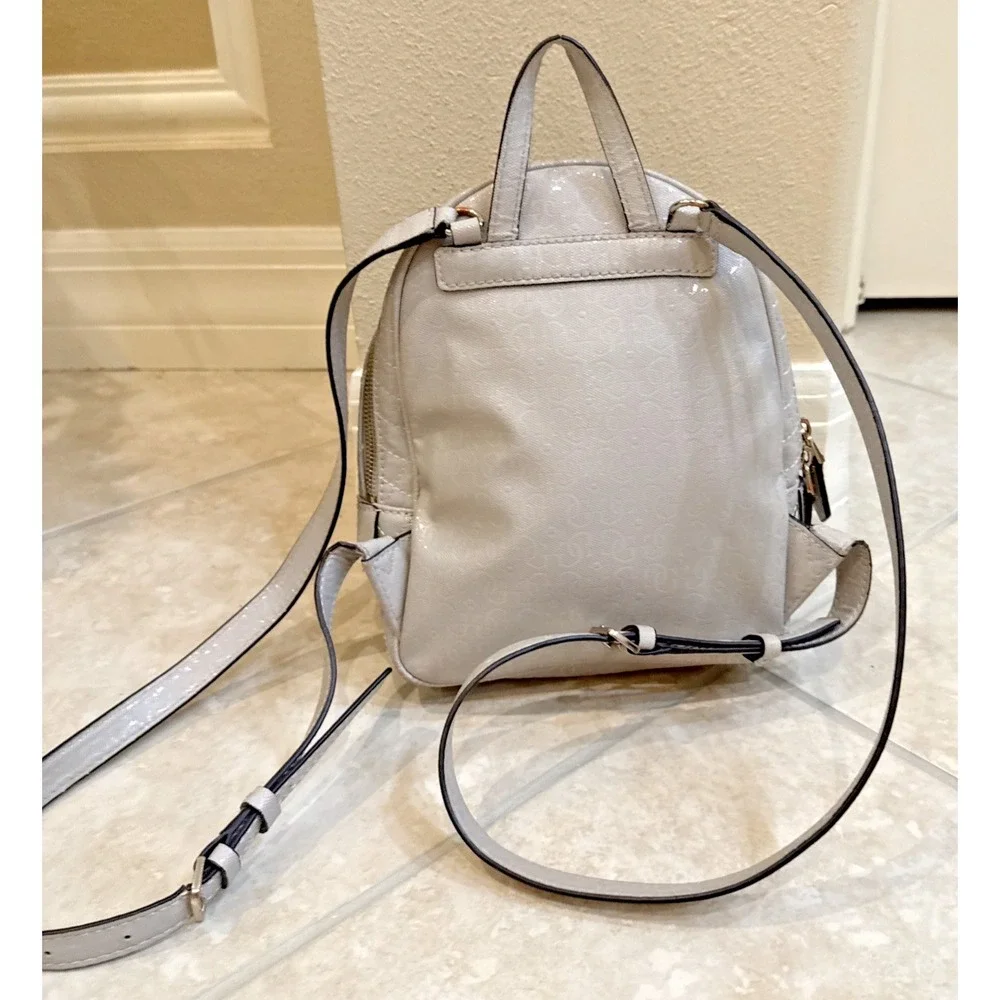 VTG GUESS Light Gray Wiloma Shine Logo Quilted Backpack Purse School Y2K**See